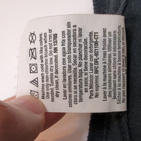 Not Fragile Like a Flower Fragile Like a Bomb Frida Kahlo T-Shirt Black Size XL - Picture 8 of 8